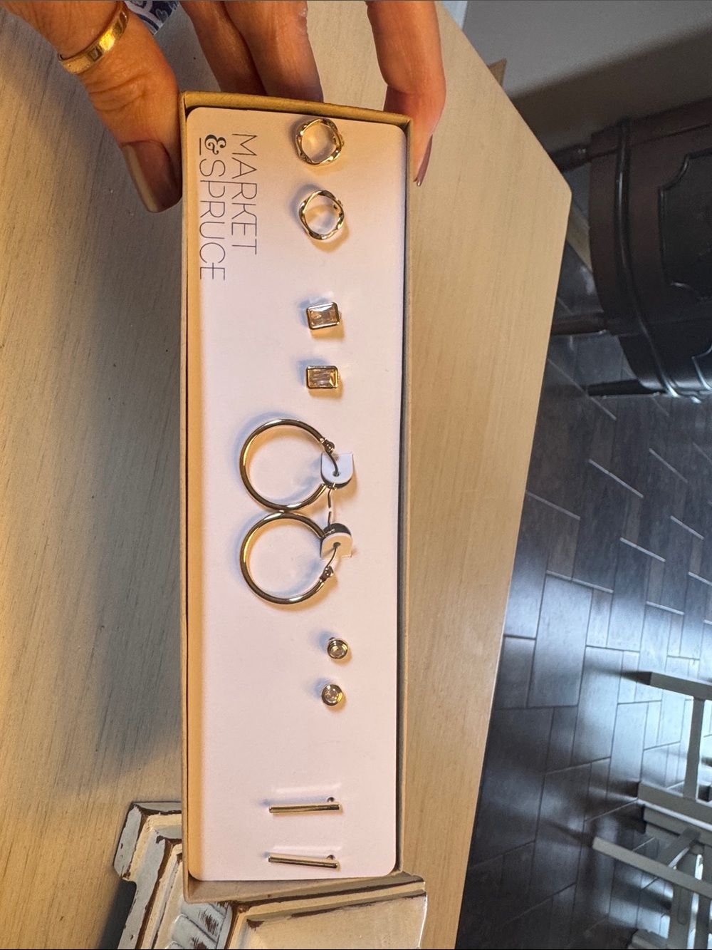 Market & Spruce Noa 5 pc earring set in Gold - brand new in original box!